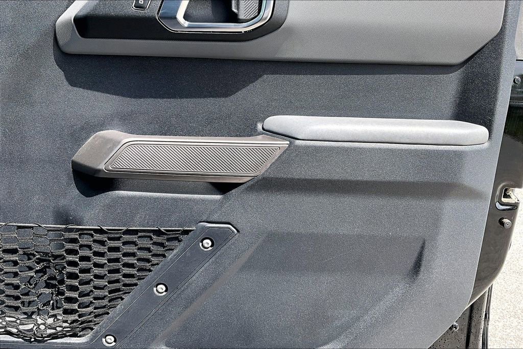 Used 2022 Ford Bronco Black Diamond image 23