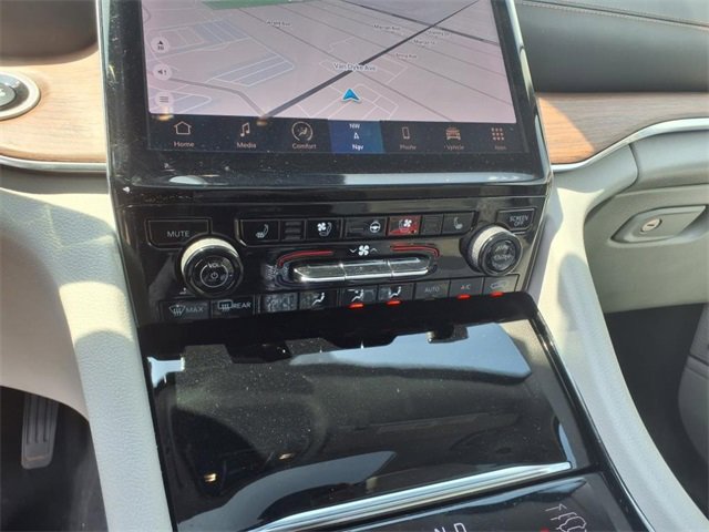 Used 2022 Jeep Grand Cherokee L Summit w/ Advanced Protech Group IV image 21