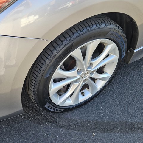 Used 2010 MAZDA MAZDA3 s Sport image 9