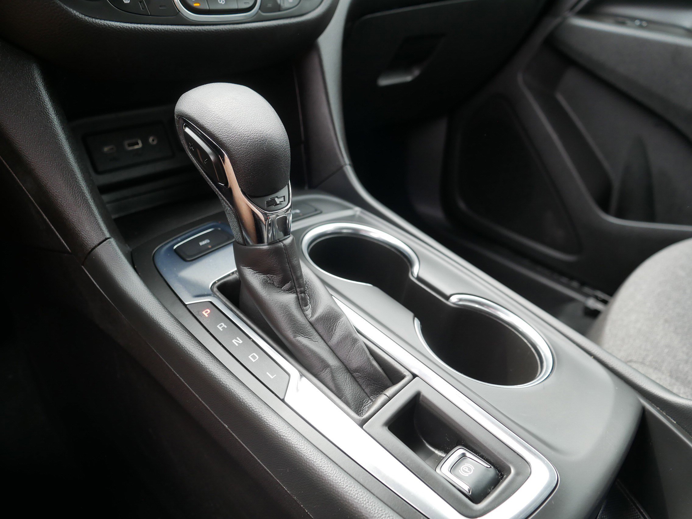 Used 2024 Chevrolet Equinox LT w/ LPO, Floor Liner Package AWD/4WD image 24