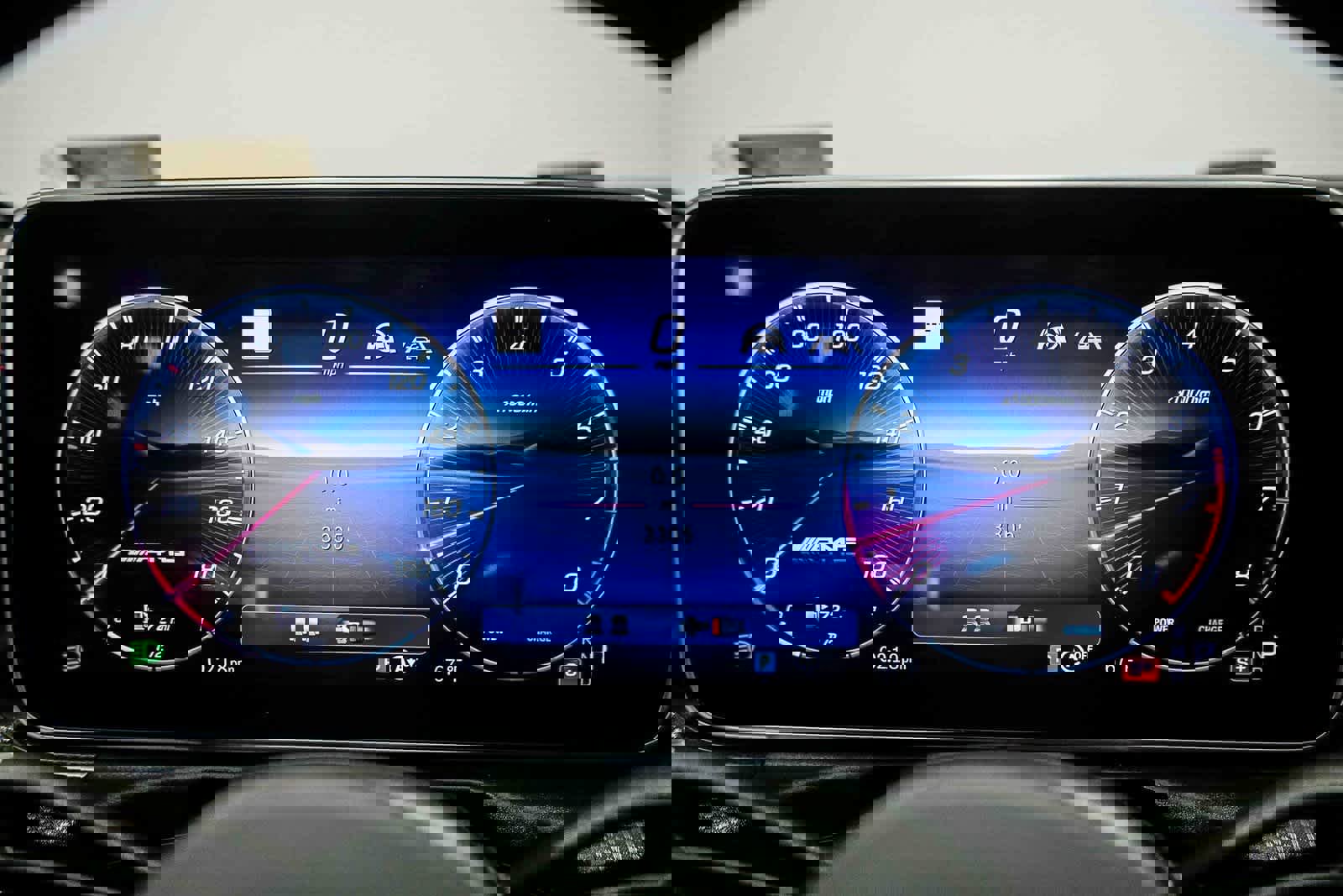 Used 2025 Mercedes-Benz CLE 53 AMG 4MATIC Cabriolet image 24