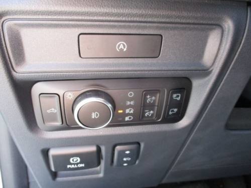 Used 2025 Ford F150 Lariat w/ Equipment Group 501A Mid image 18