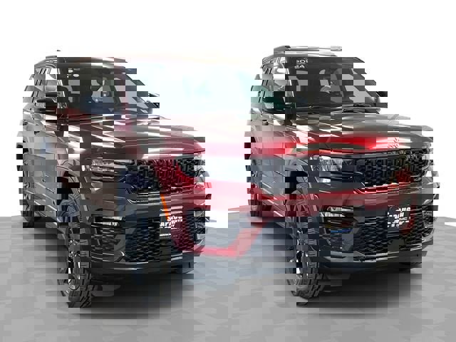 Used 2024 Jeep Grand Cherokee Limited w/ Black Appearance Package
