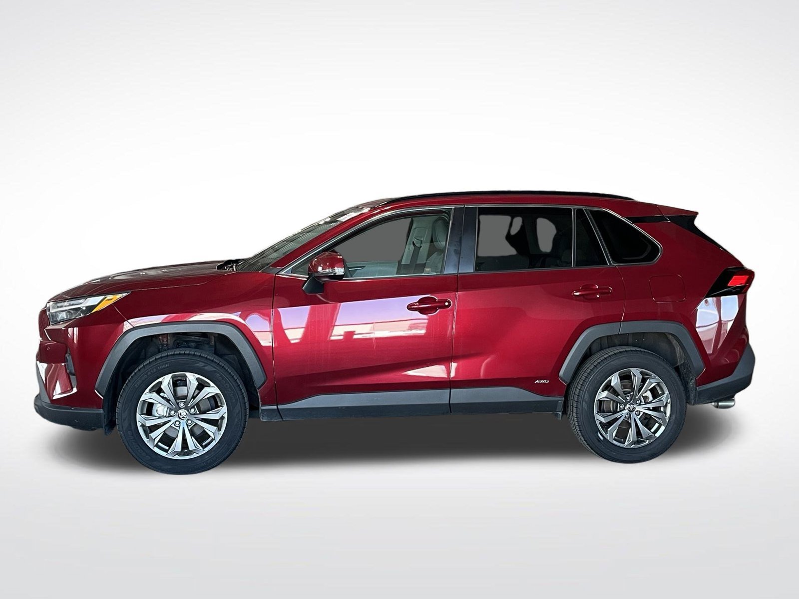 Used 2022 Toyota RAV4 XLE Premium AWD/4WD image 5