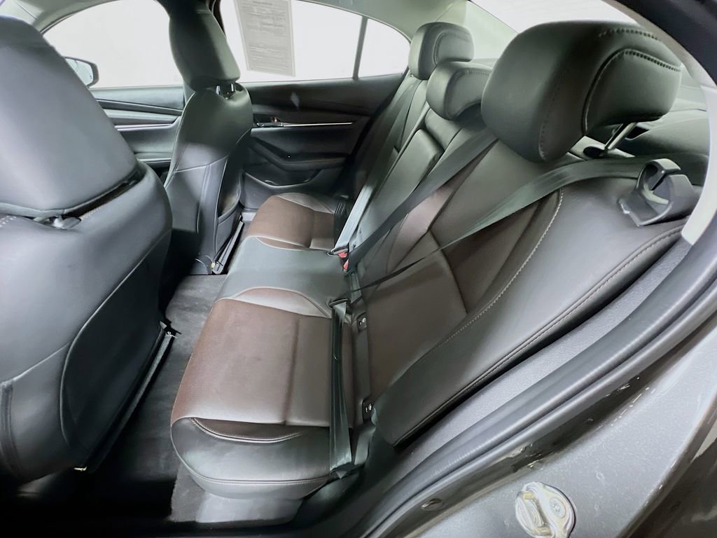 Used 2022 MAZDA MAZDA3 s image 22