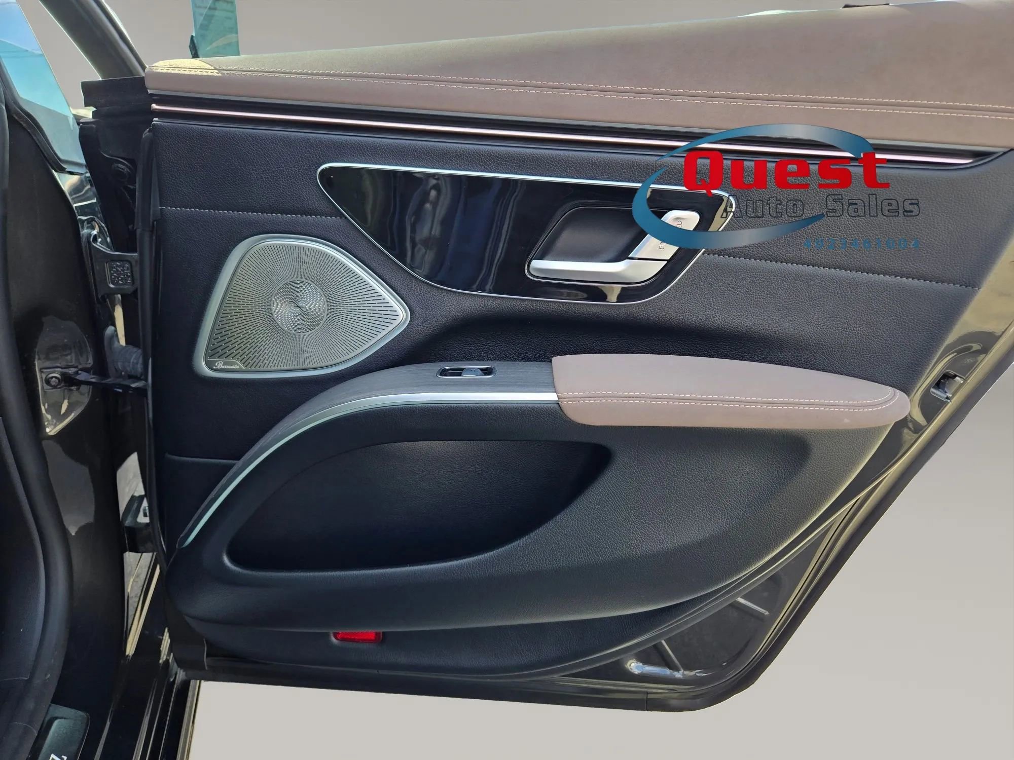 Used 2023 Mercedes-Benz EQS 580 4MATIC Sedan w/ Exclusive Trim Package image 64