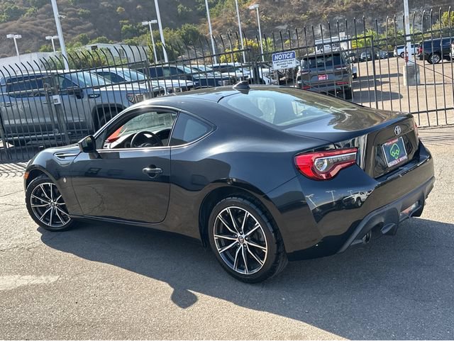 Used 2019 Toyota 86 RWD image 3