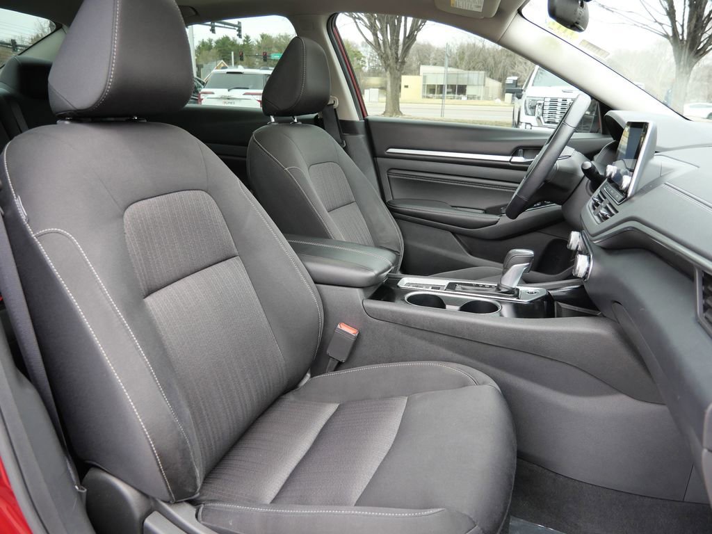 Used 2021 Nissan Altima 2.5 SV w/ SV Premium Package FWD image 18