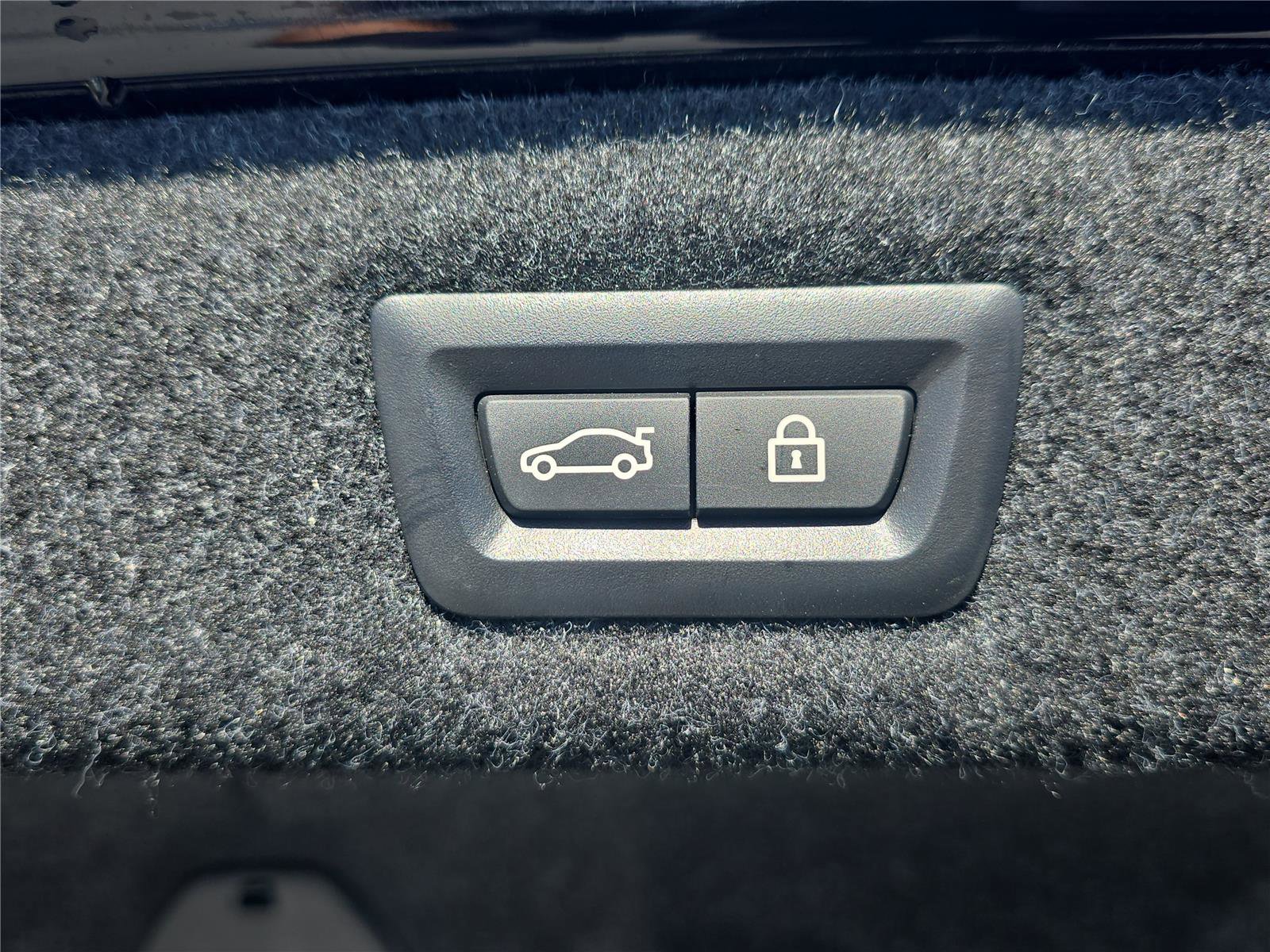 Certified 2023 BMW 530i w/ Executive Package image 7