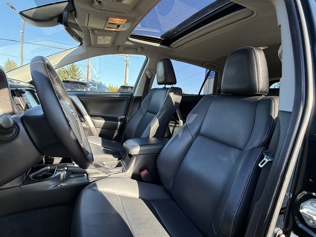 Used 2017 Toyota RAV4 Limited image 12