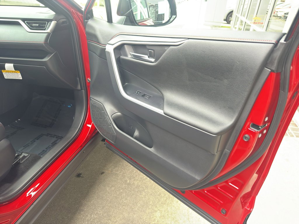 Used 2025 Toyota RAV4 XSE w/ Weather Package image 21