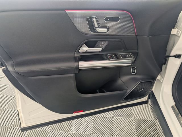 Used 2021 Mercedes-Benz GLA 250 4MATIC image 10