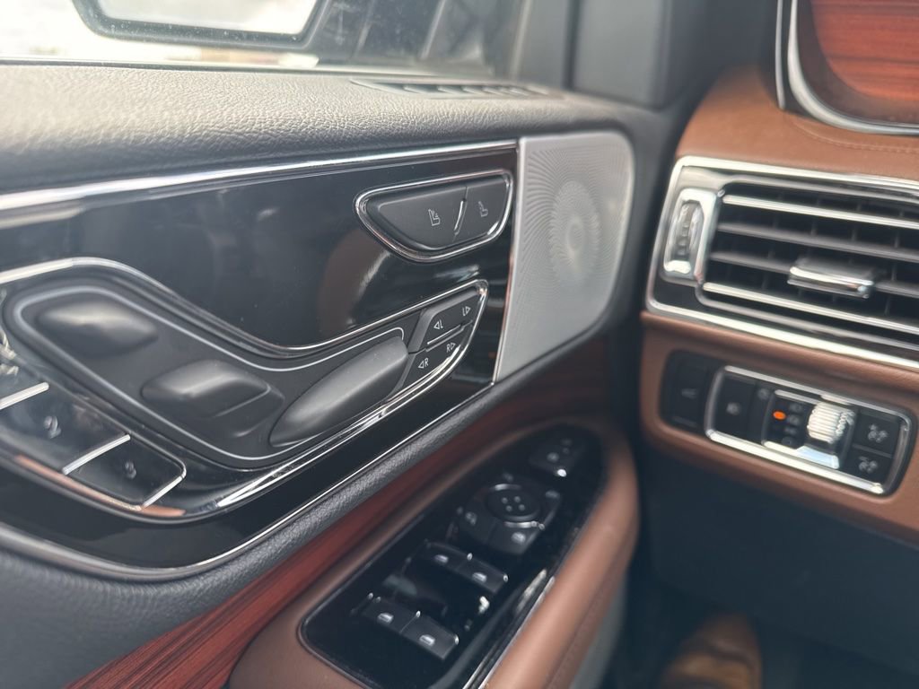 Used 2024 Lincoln Navigator L Reserve image 15