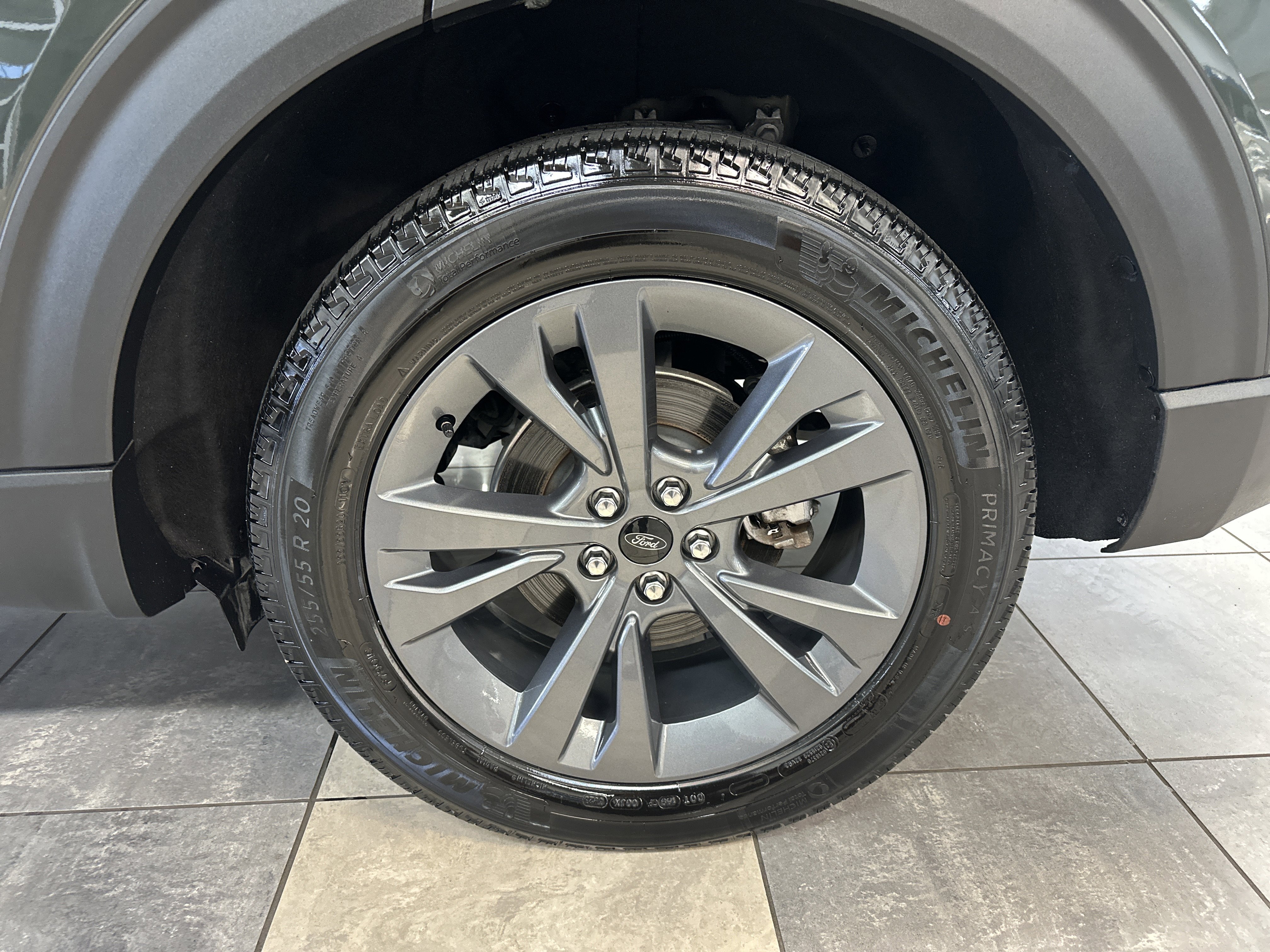 Used 2023 Ford Explorer XLT w/ Equipment Group 202A image 9