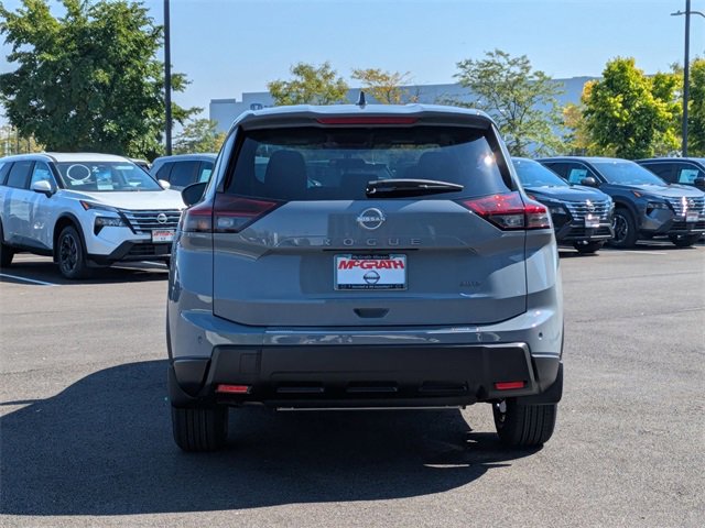 New 2026 Nissan Rogue SV image 4