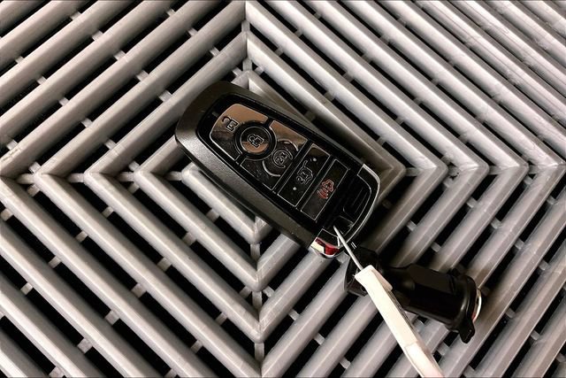 Used 2024 Lincoln Navigator Reserve image 11