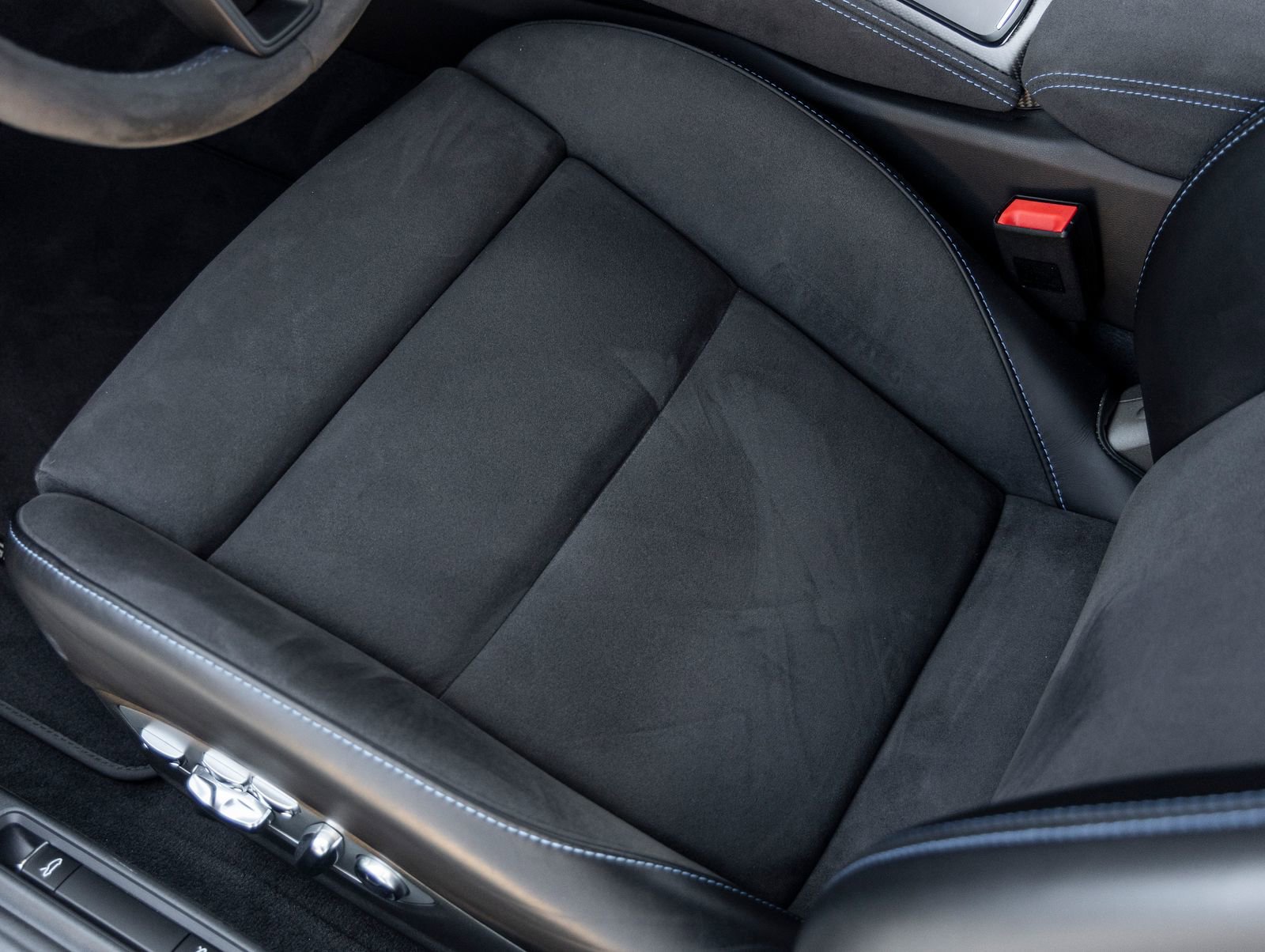 Certified 2024 Porsche 718 Boxster Spyder RS image 31