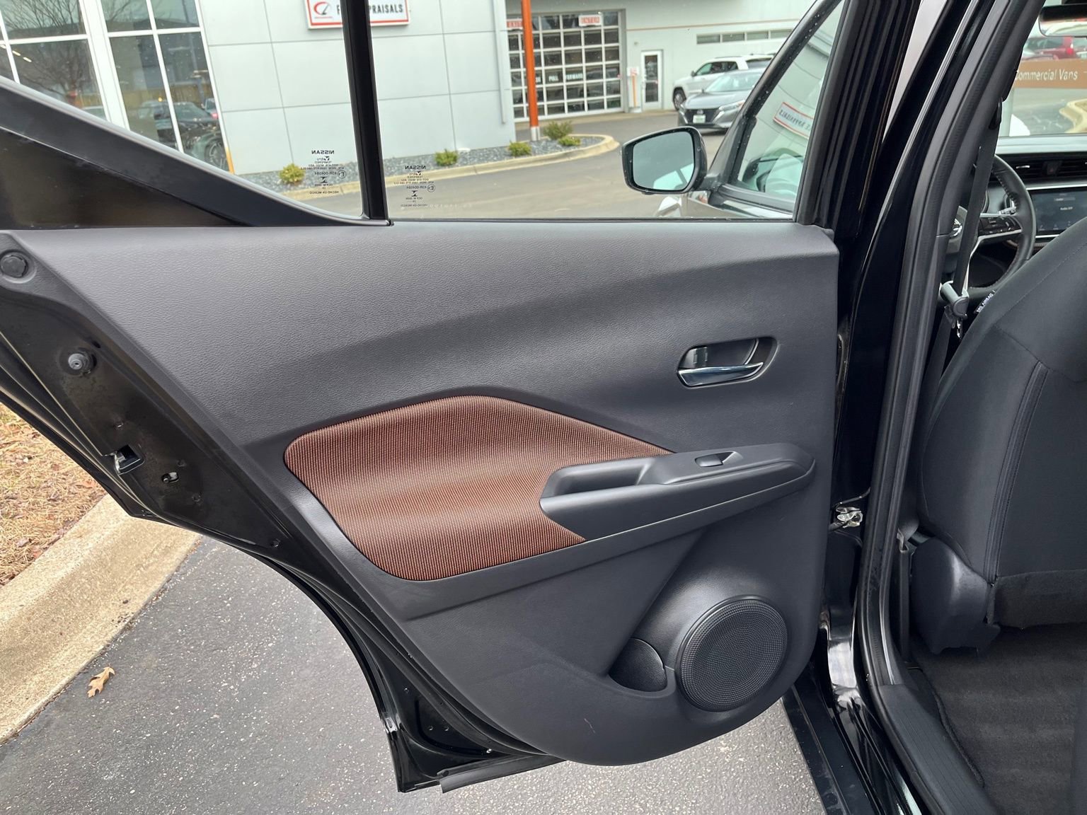 Used 2020 Nissan Kicks SR image 12