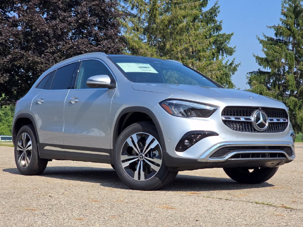 New 2026 Mercedes-Benz GLA 250 4MATIC image 2