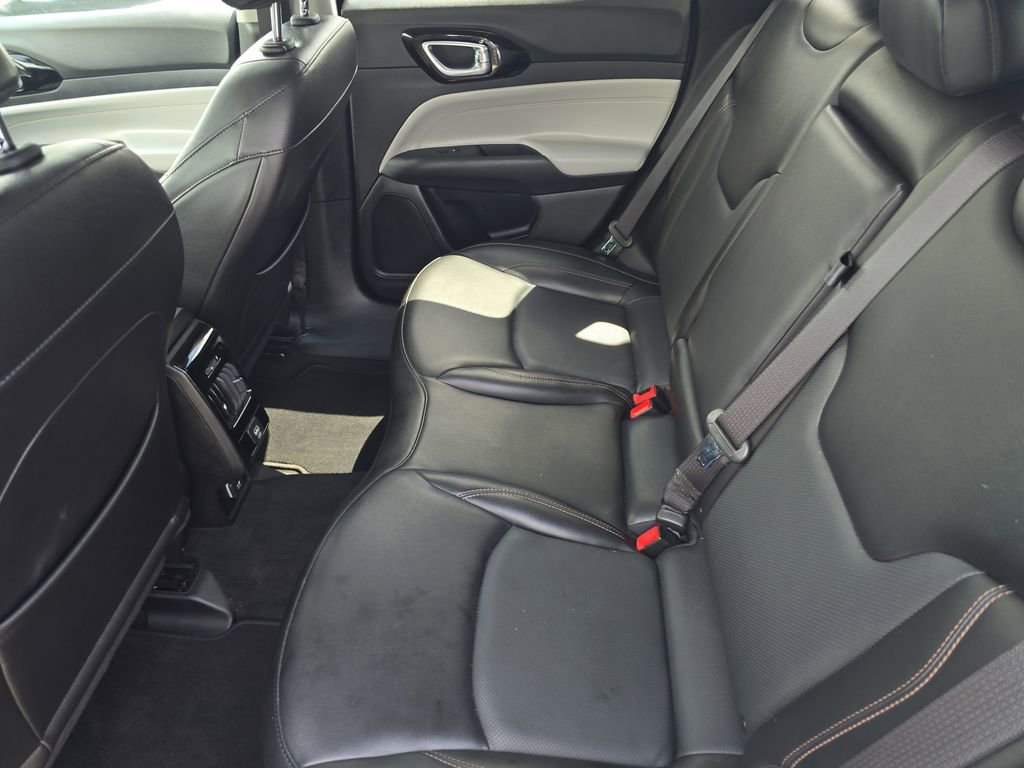 Used 2022 Jeep Compass Limited image 15