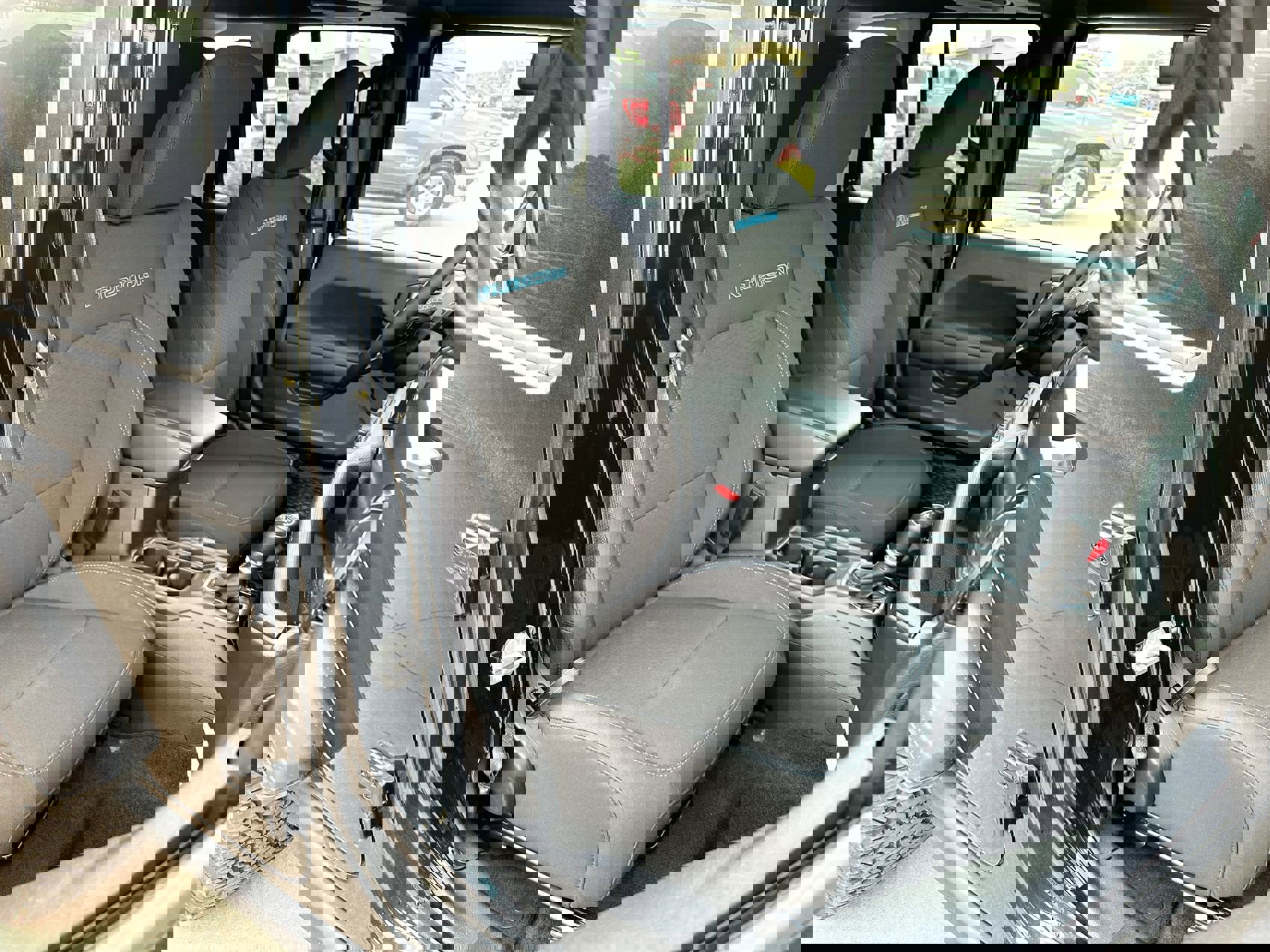 New 2023 Jeep Wrangler Rubicon w/ Cold Weather Group image 24