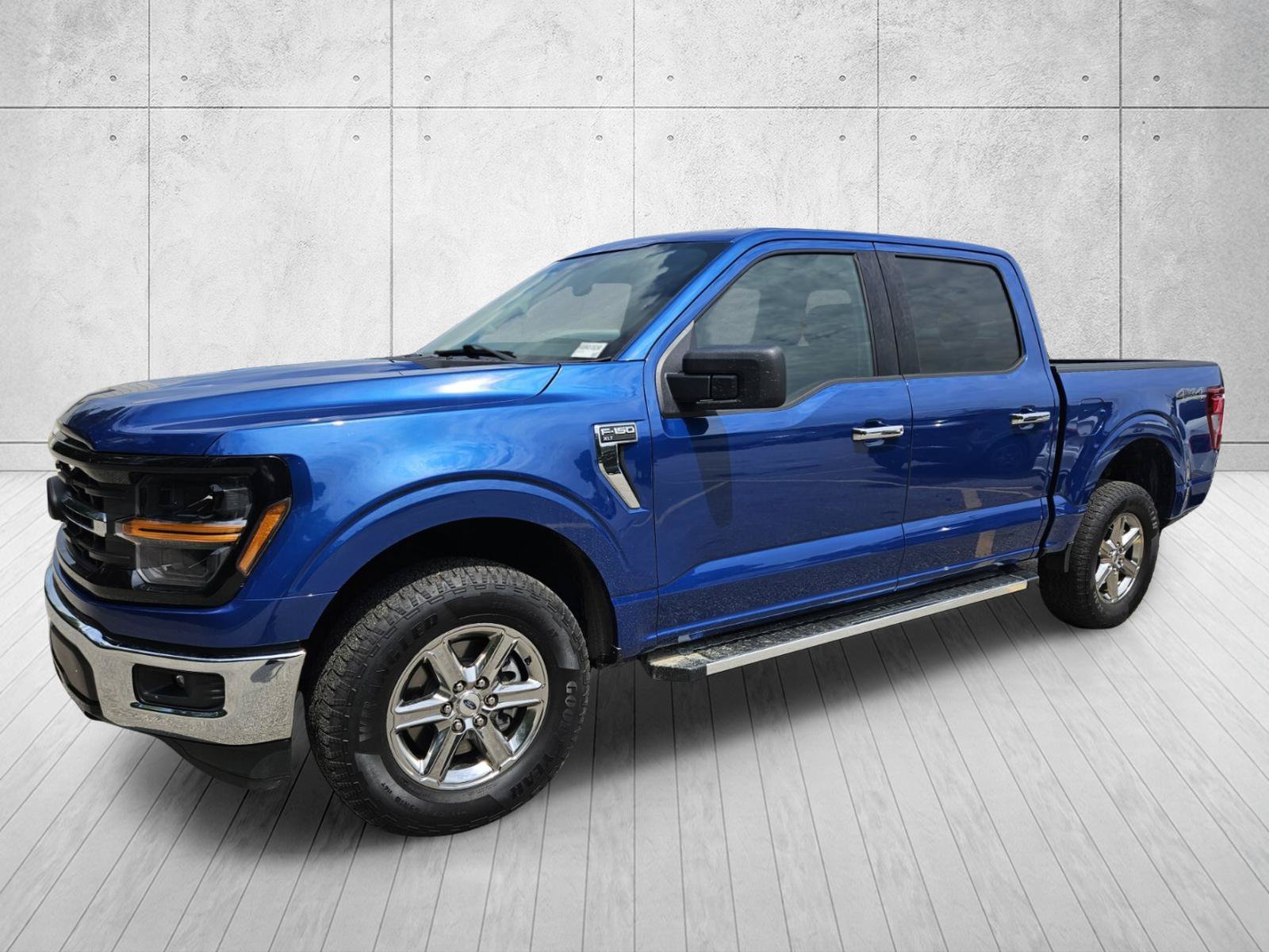 Used 2025 Ford F150 XLT w/ Equipment Group 301A Standard AWD/4WD image 6