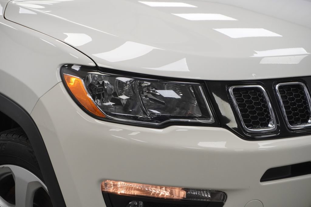 Used 2019 Jeep Compass Latitude image 5