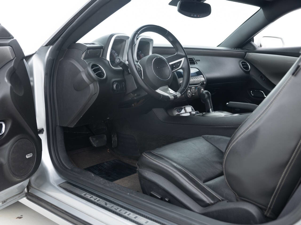 Used 2010 Chevrolet Camaro SS w/ RS Package image 26