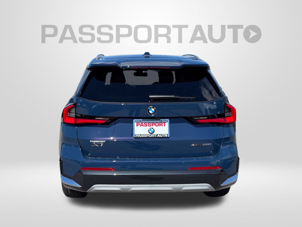 New 2026 BMW X1 xDrive28i w/ Technology Package AWD/4WD image 5