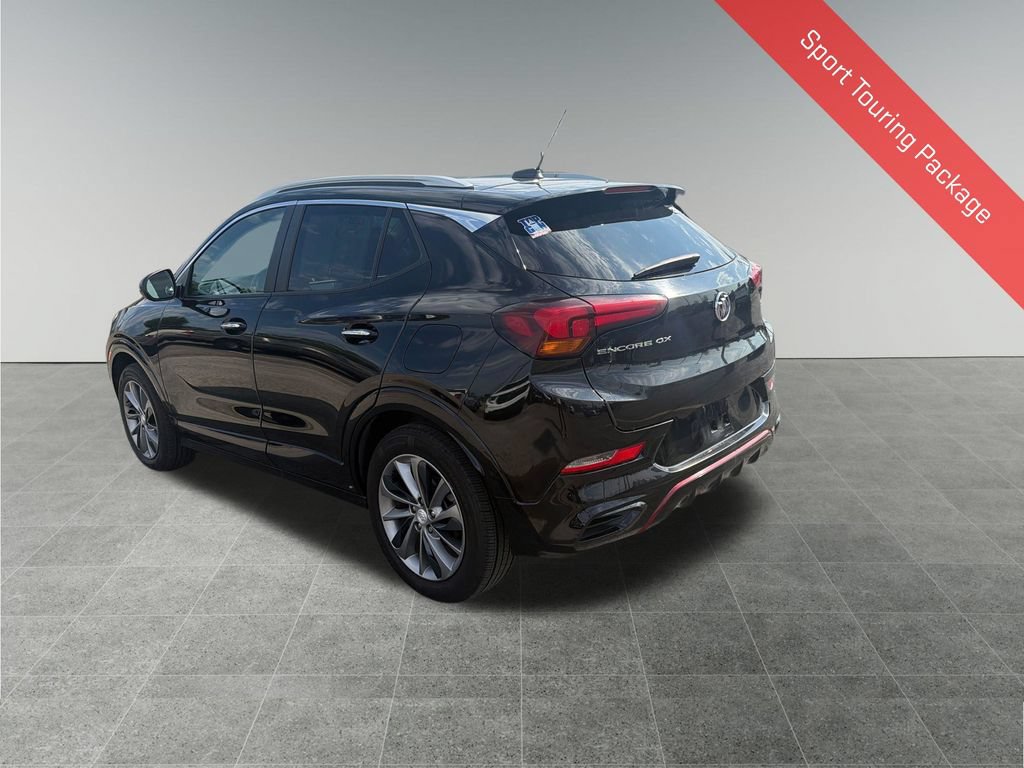 Used 2022 Buick Encore GX Select w/ Sport Touring Package FWD image 4