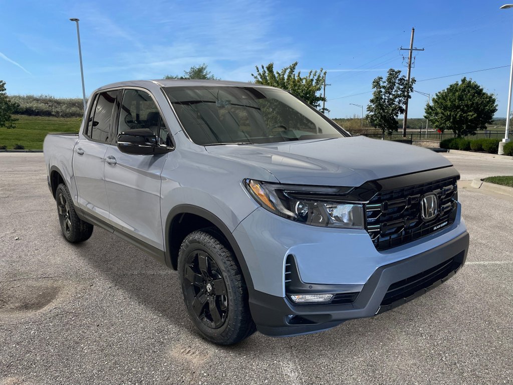 New 2026 Honda Ridgeline Black Edition image 9