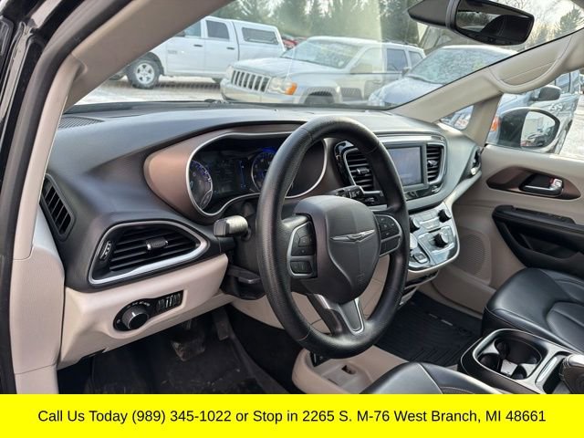 Used 2020 Chrysler Voyager Lxi image 14