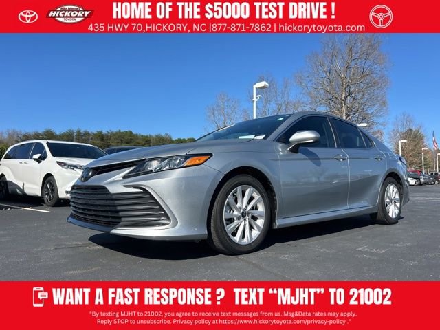 Used 2024 Toyota Camry LE image 1