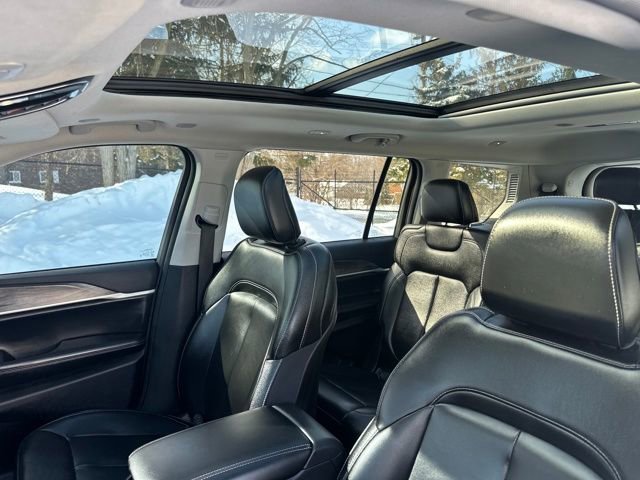 Used 2024 Jeep Grand Cherokee L Limited image 31