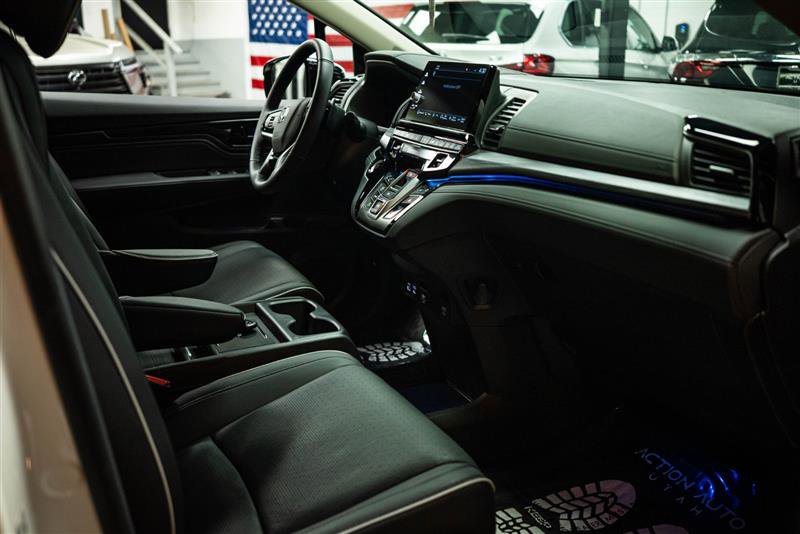 Used 2026 Honda Odyssey Elite image 14