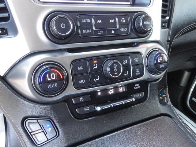 Used 2020 Chevrolet Suburban Premier w/ Premier 6.2L Value Package AWD/4WD image 27