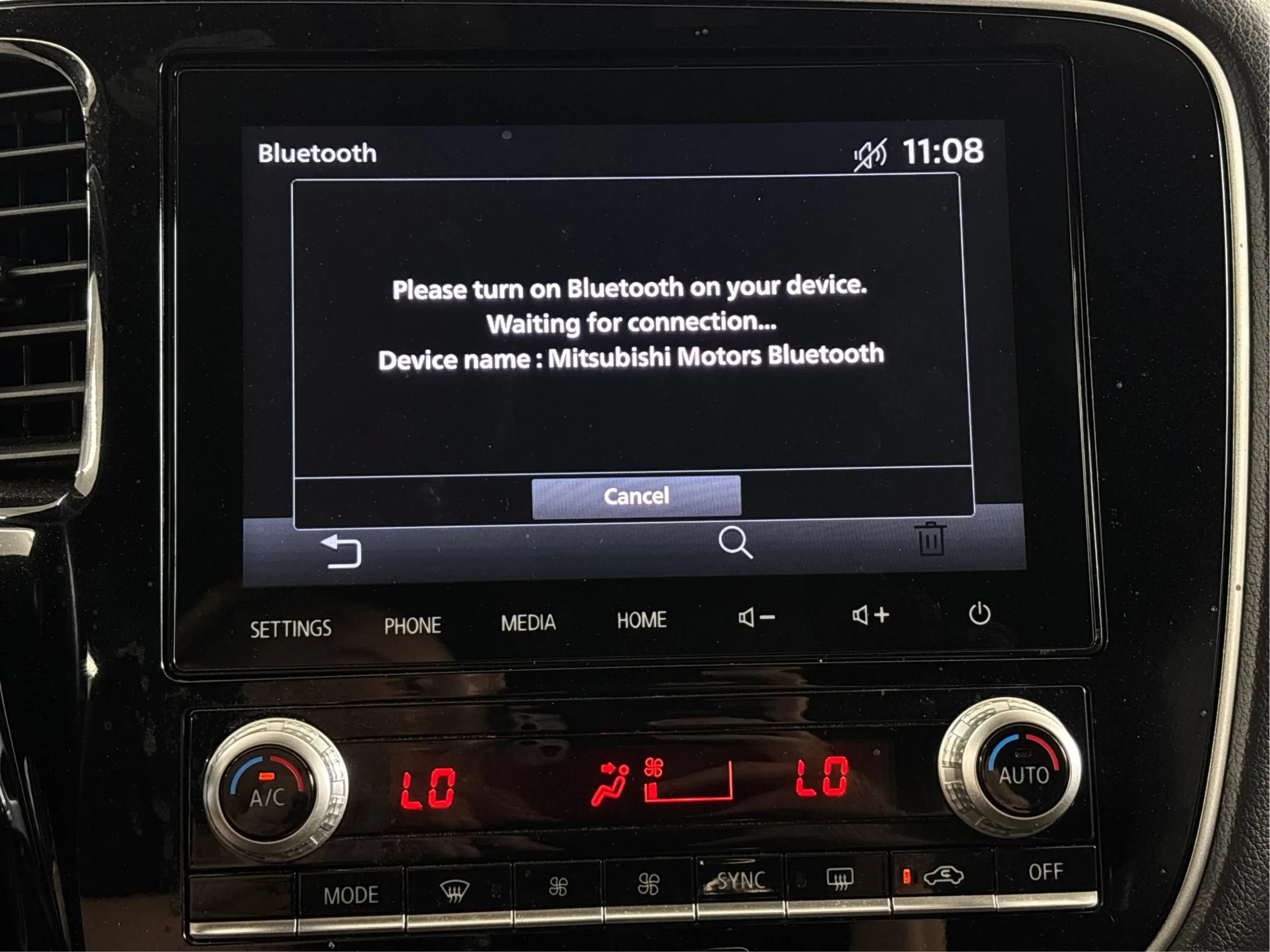 Used 2021 Mitsubishi Outlander SEL AWD/4WD image 43