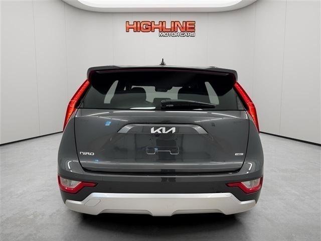 Used 2023 Kia Niro EX FWD image 6