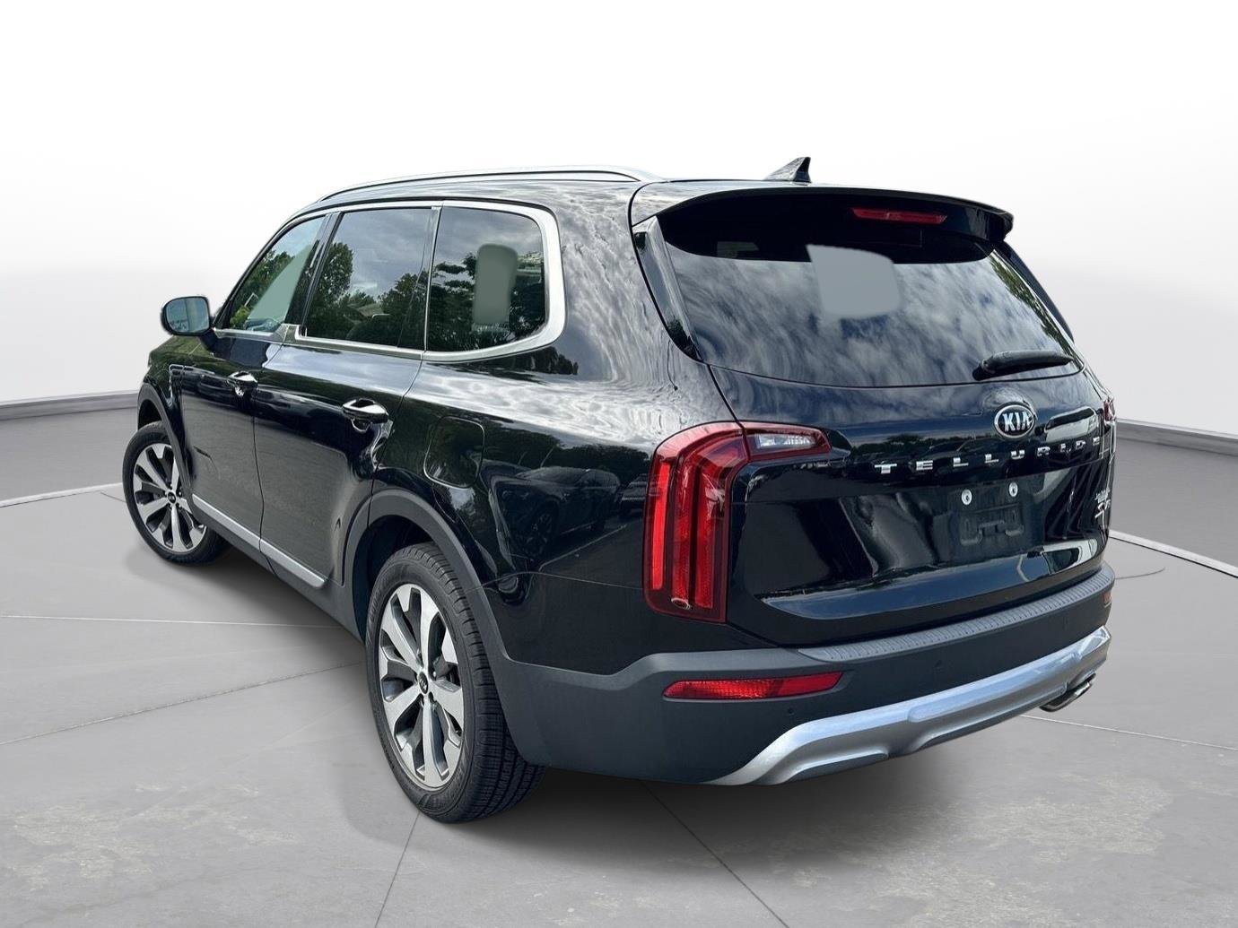 Used 2021 Kia Telluride S FWD image 8