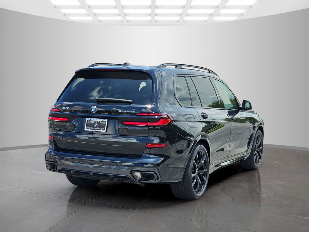 Used 2026 BMW X7 xDrive40i w/ M Sport Package image 6