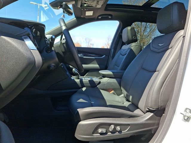 Certified 2025 Cadillac XT6 Premium Luxury w/ Technology Package image 13