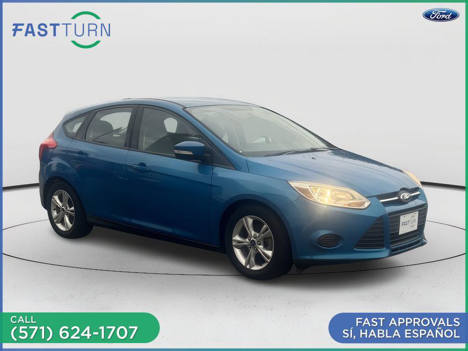 Used 2014 Ford Focus SE w/ SE Winter Package FWD image 4