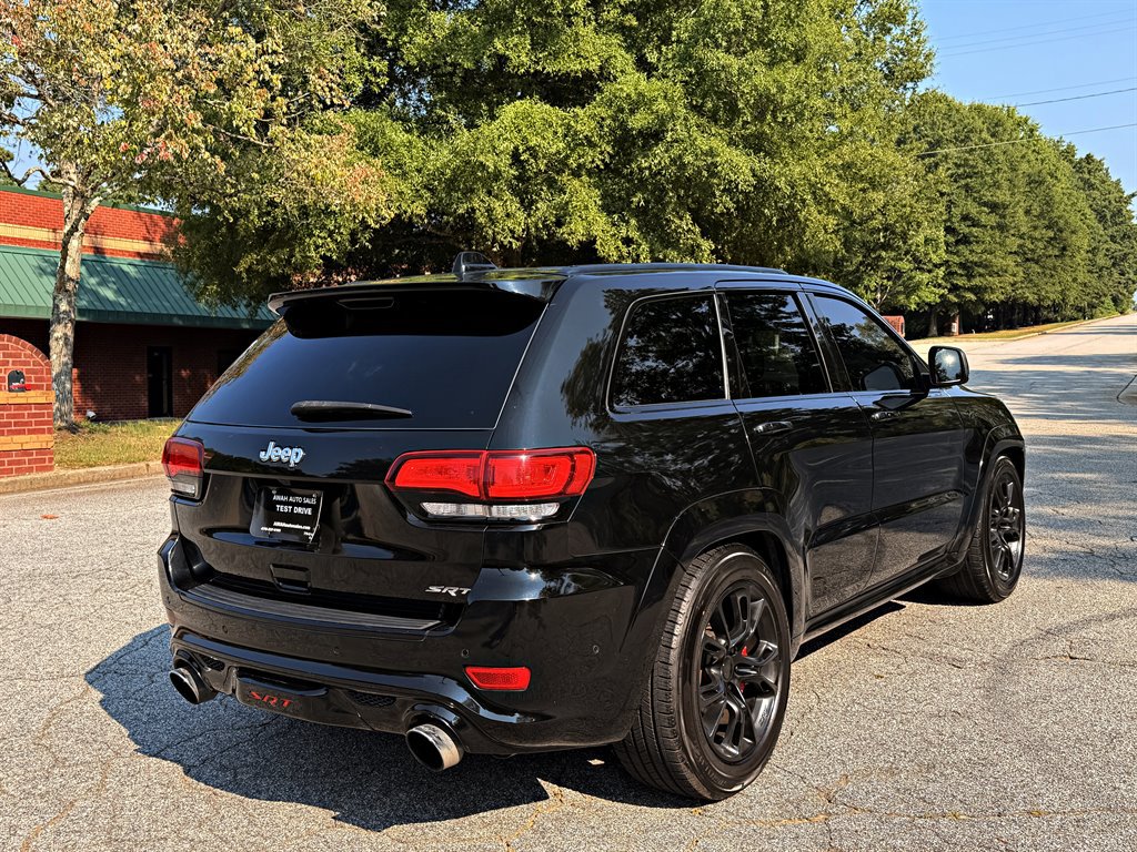 Used 2017 Jeep Grand Cherokee SRT AWD/4WD image 5