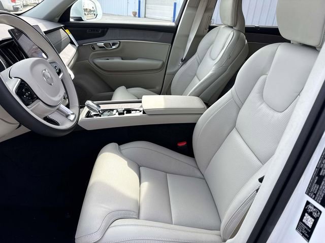 New 2026 Volvo XC90 B6 Ultra w/ Protection Package image 18