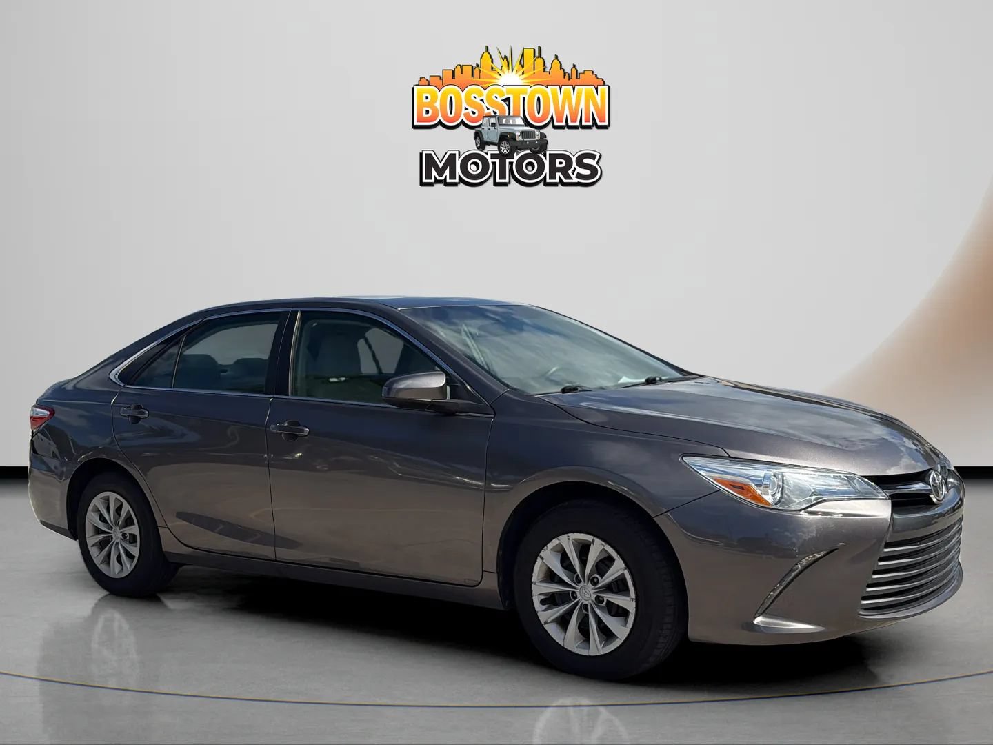 Used 2017 Toyota Camry LE FWD image 10