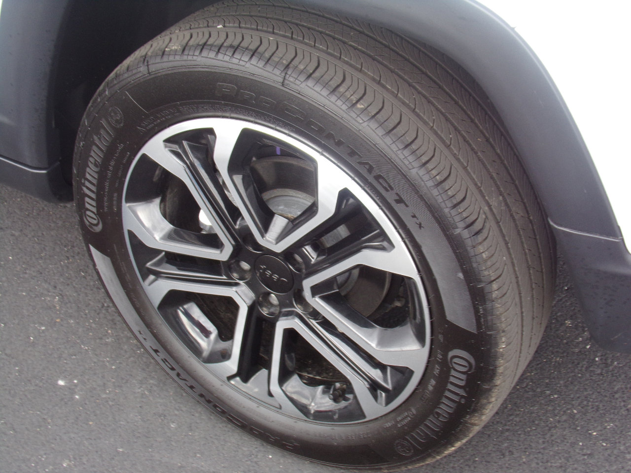 Used 2022 Jeep Compass Limited image 9