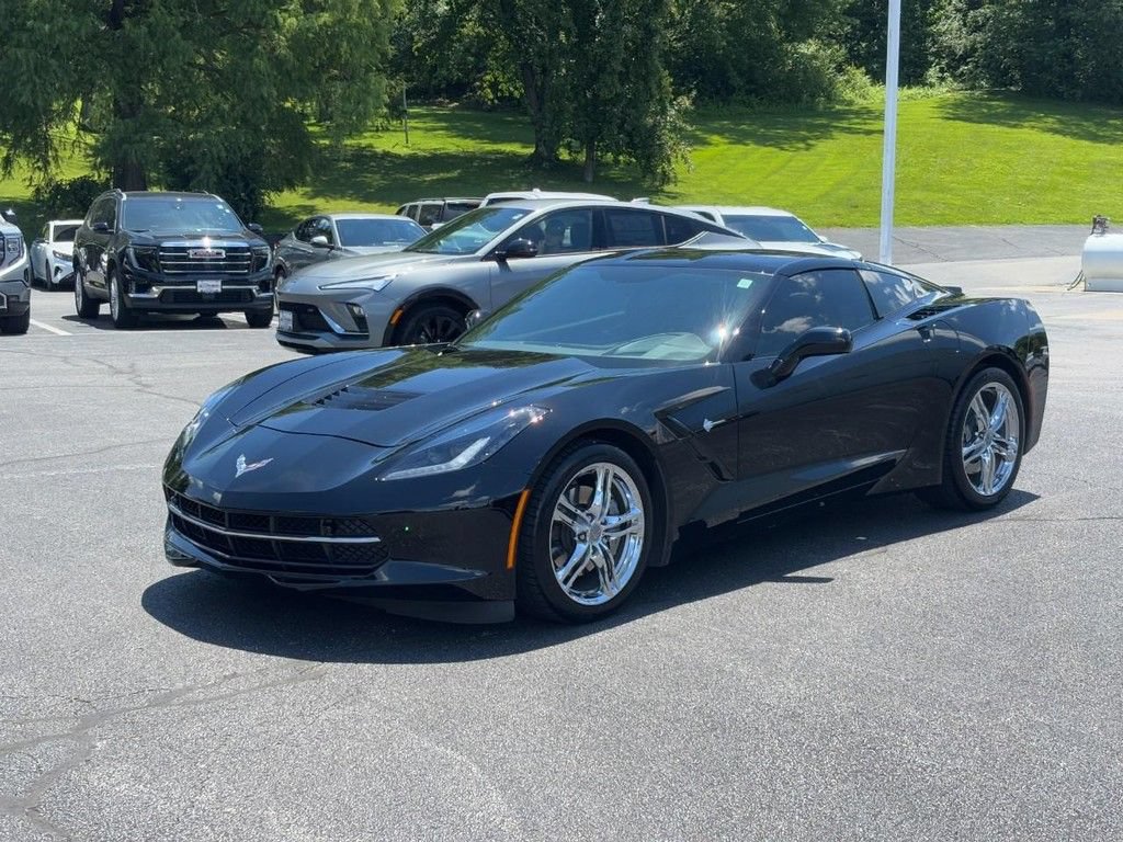 Used 2017 Chevrolet Corvette Stingray Coupe w/ 3LT Preferred Equipment Group RWD image 7