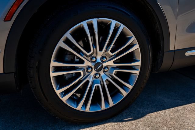 Used 2016 Lincoln MKX Reserve w/ Technology Package FWD image 14