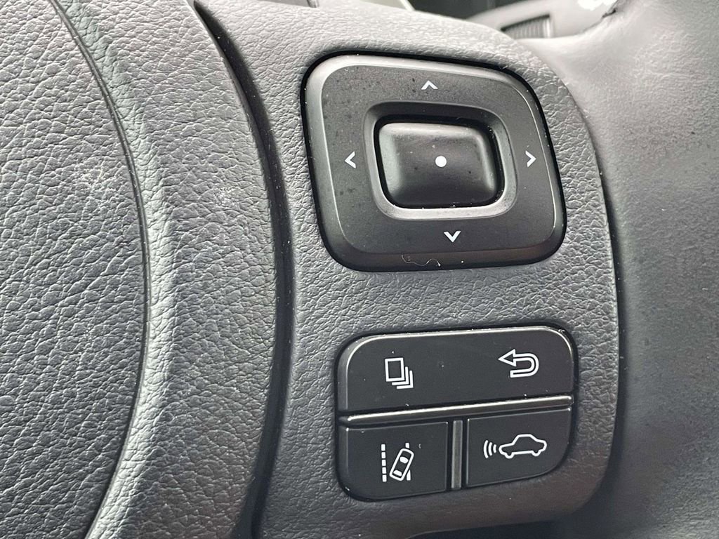 Used 2025 Lexus IS 350 F Sport RWD image 31