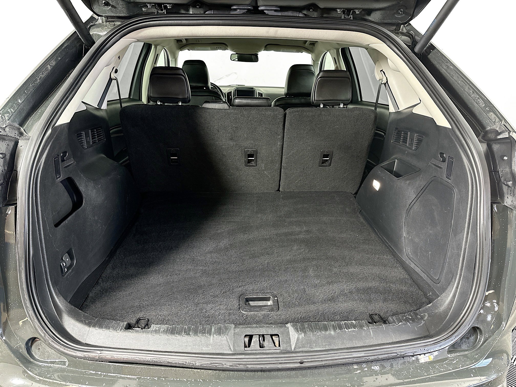 Used 2024 Ford Edge Titanium AWD/4WD image 23